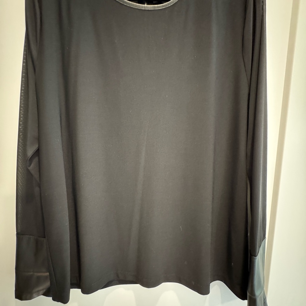 DKNY black & leather set